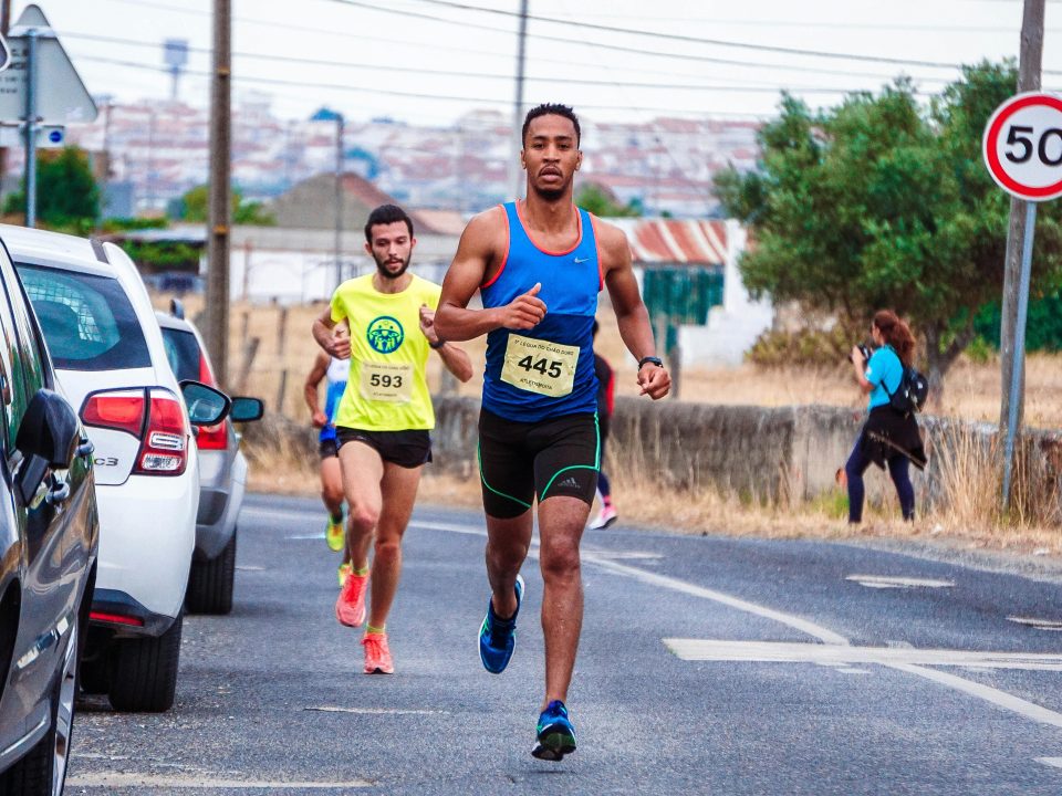 corredores sem sentir dor na corrida